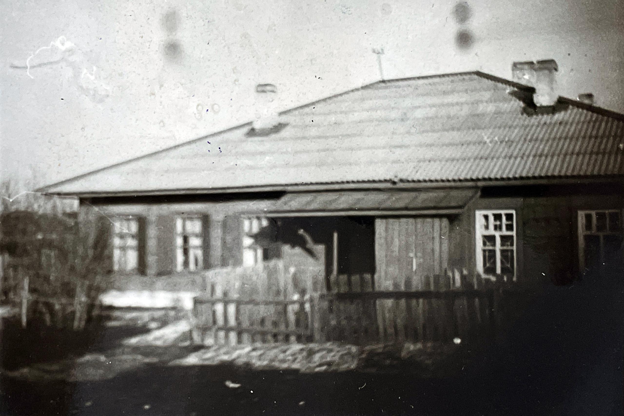 media-1912.jpg